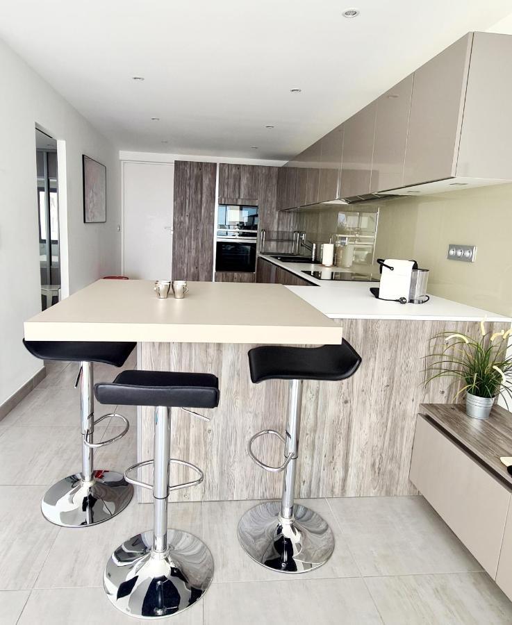 Magnifique Appartement Vue Mer - Grande Terrasse Et Piscine バンドール エクステリア 写真