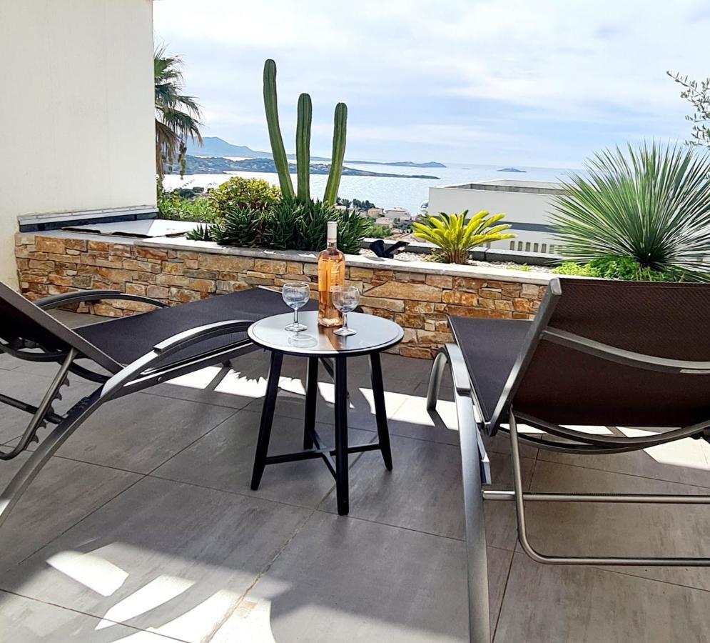Magnifique Appartement Vue Mer - Grande Terrasse Et Piscine バンドール エクステリア 写真